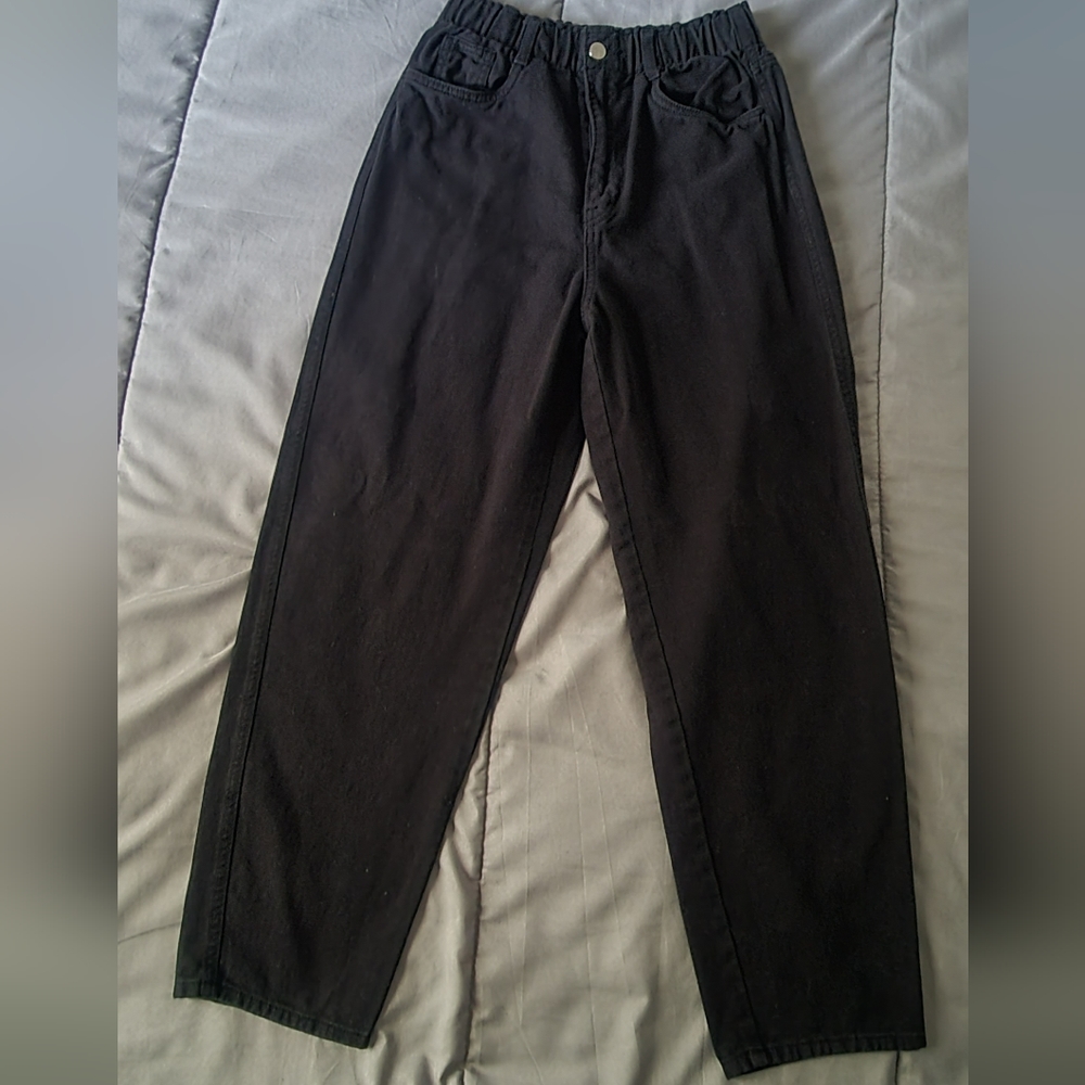 H&M Black Mom Jeans